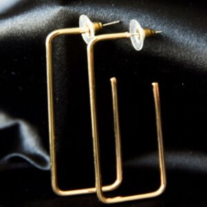 Arracada Larga Cuadrada