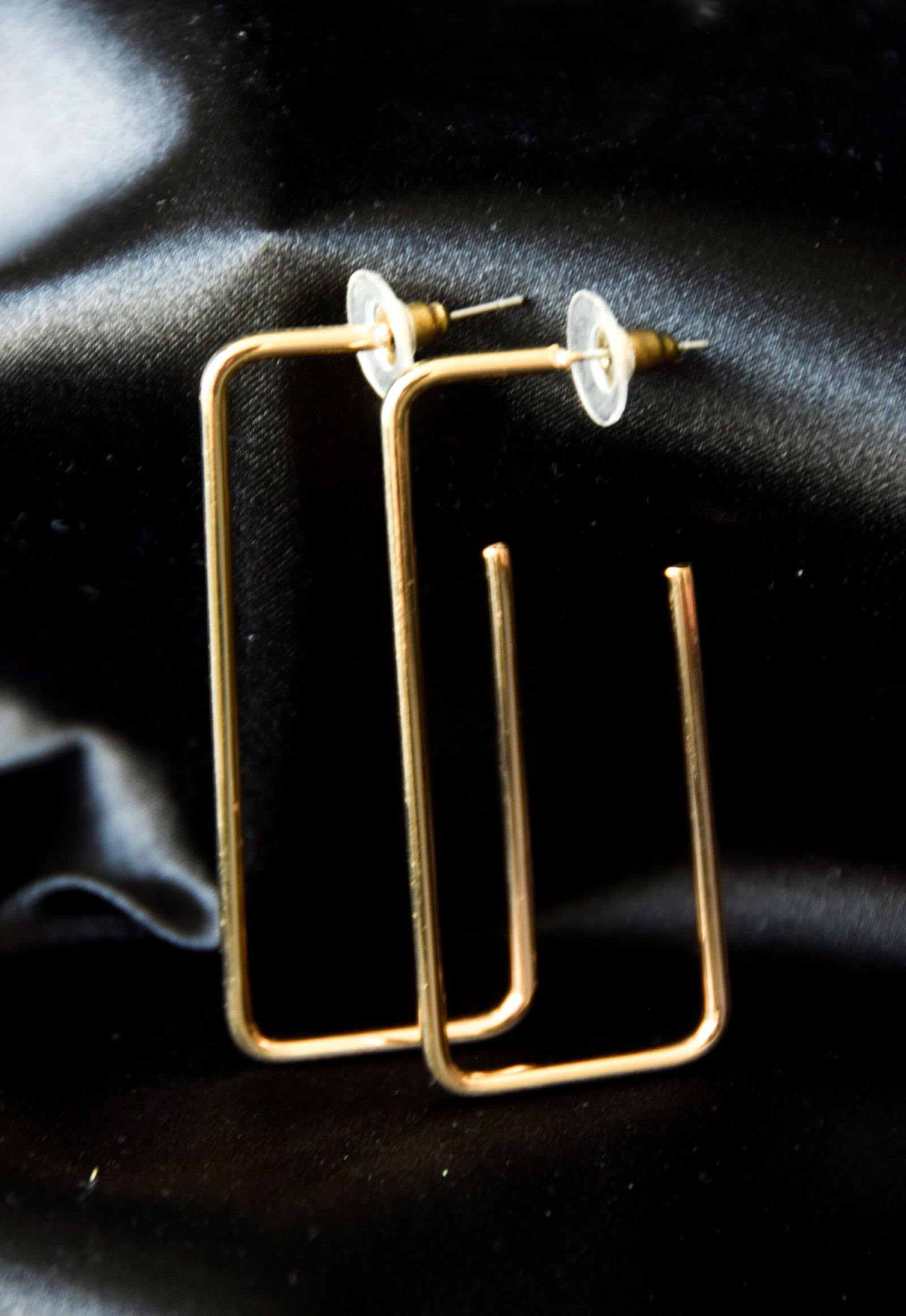 Arracadas Doradas Largas Rectangulares