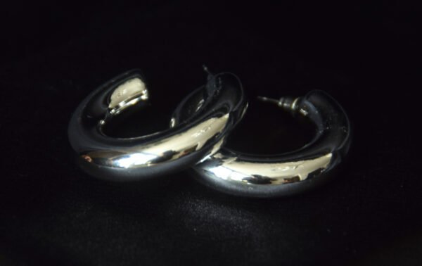 Arracadas grandes plateadas lisas chunky