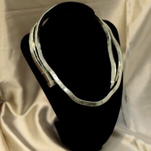Collar Plateado Flexible