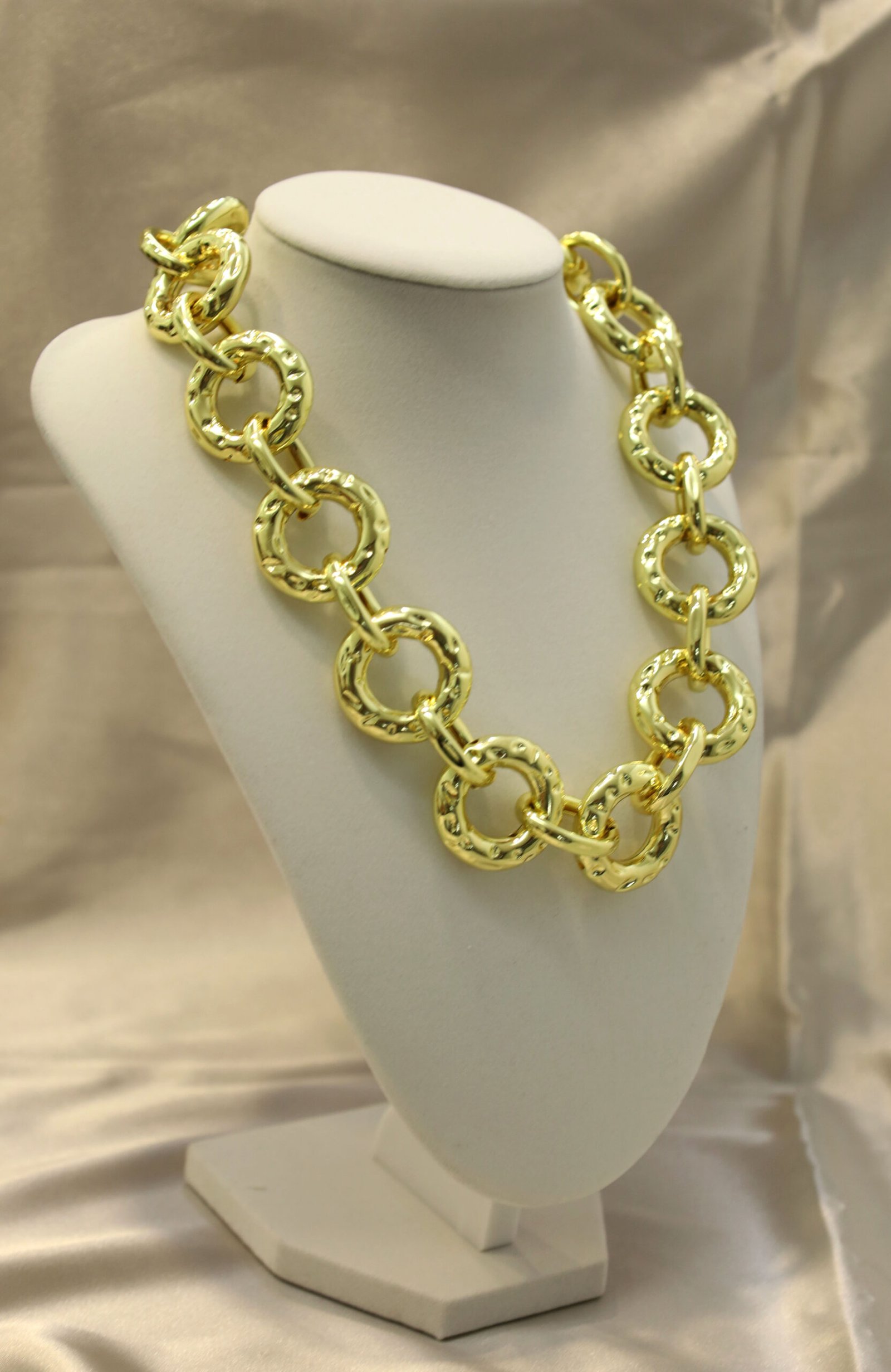 Collar Aros Dorados Gruesos