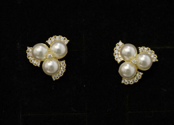 Arete Dorado 3 Perlas