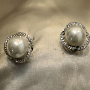 Aretes Zirconia Plateados Una Perla Grande