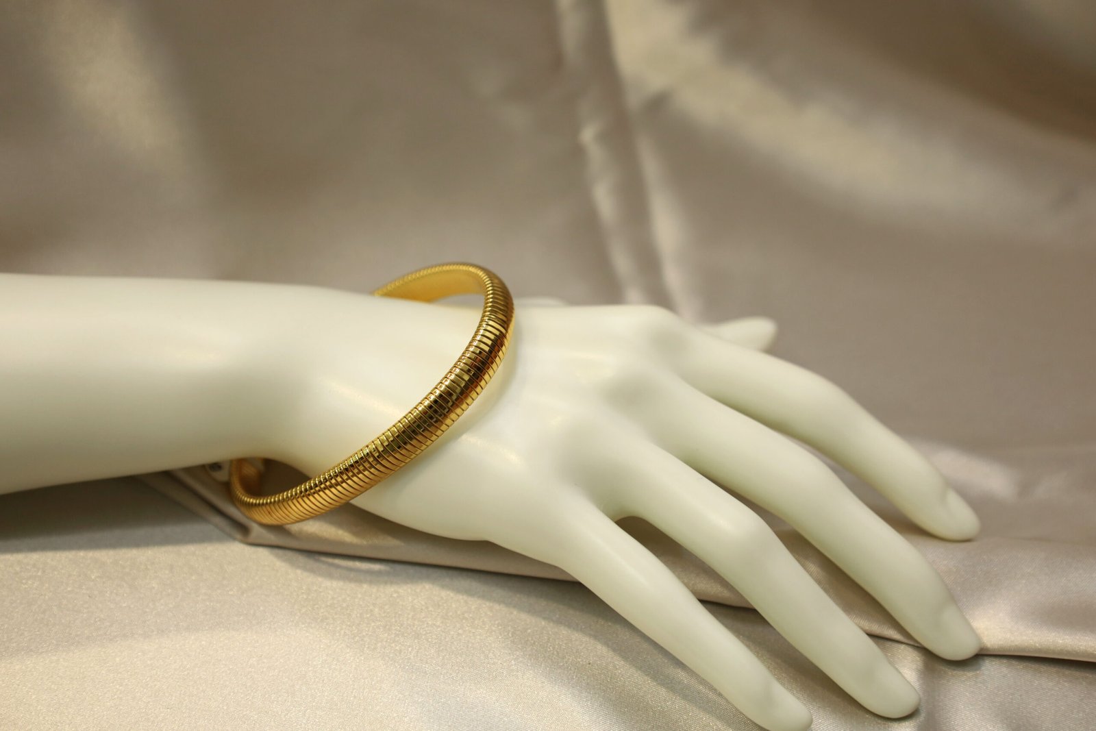 Pulsera Dorada Rayas