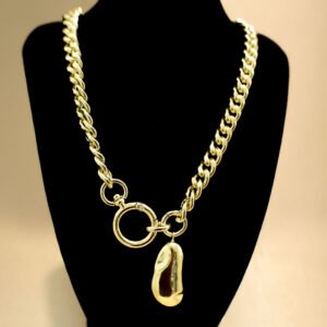 Cadena con gota dorada