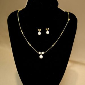 Collar moñitos dorados